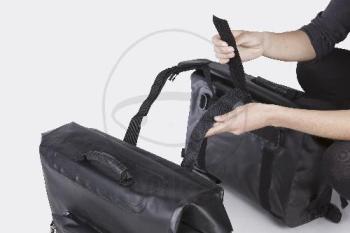 Preview: Satteltasche, schwarz, 2X18 Ltr., Inhalt 2 Stk. SW42, Shad